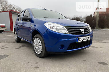 Хэтчбек Dacia Sandero 2009 в Тернополе