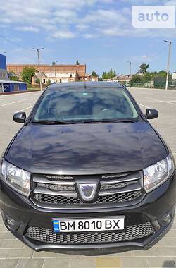 Хэтчбек Dacia Sandero 2014 в Ромнах