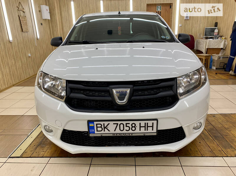 Хэтчбек Dacia Sandero 2013 в Нетешине