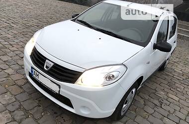 Хэтчбек Dacia Sandero 2009 в Житомире