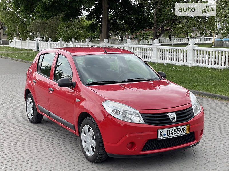 Універсал Dacia Sandero 2009 в 
