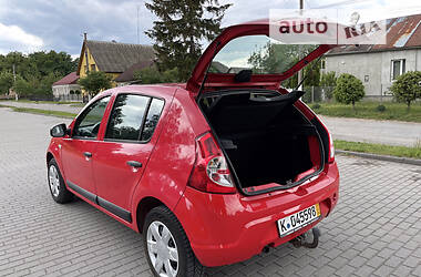 Універсал Dacia Sandero 2009 в 
