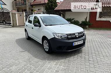 Хэтчбек Dacia Sandero 2018 в Львове