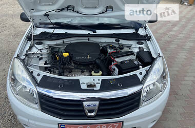 Хэтчбек Dacia Sandero 2008 в Шостке