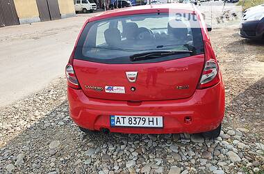 Хэтчбек Dacia Sandero 2009 в Калуше