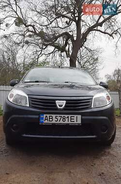 Хетчбек Dacia Sandero 2011 в Гайсину