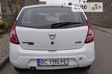 Хэтчбек Dacia Sandero 2009 в Ходорове