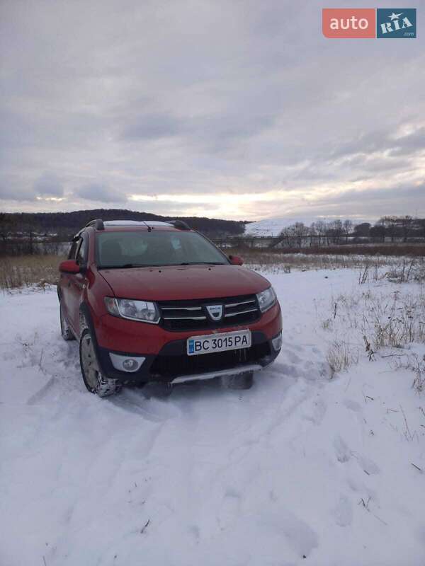 Хетчбек Dacia Sandero 2013 в Львові