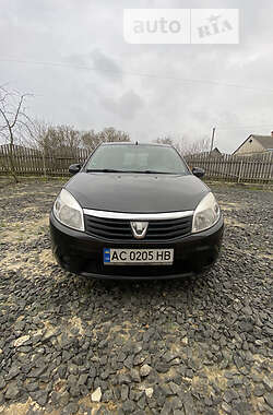 Хэтчбек Dacia Sandero 2009 в Луцке