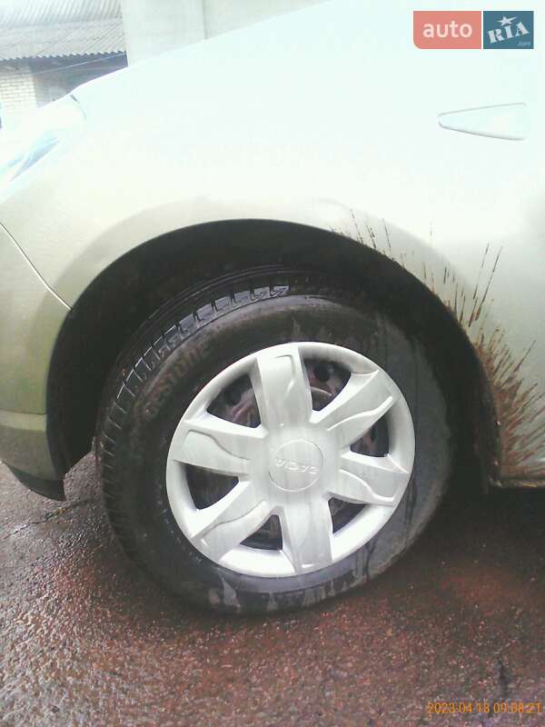 Хэтчбек Dacia Sandero 2009 в Нововолынске