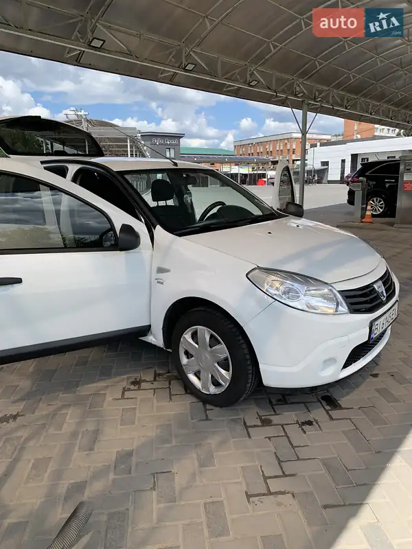 Dacia Sandero 2010 VIN UU1BSDKKH43921311 фото оголошення 19 з 44