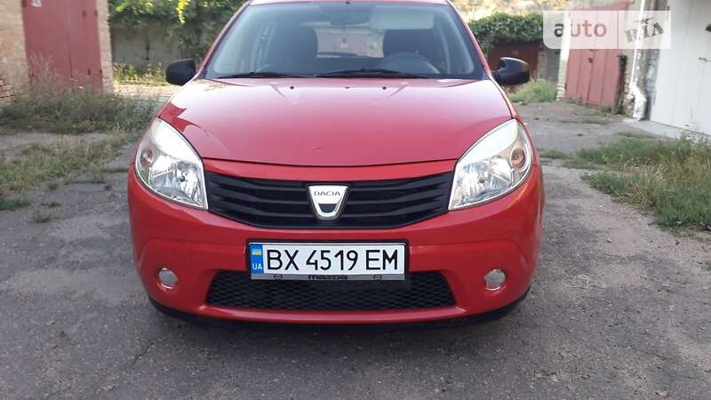 Хетчбек Dacia Sandero 2009 в Кропивницькому