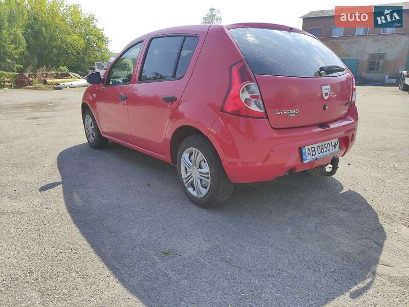 Хетчбек Dacia Sandero 2009 в Вінниці