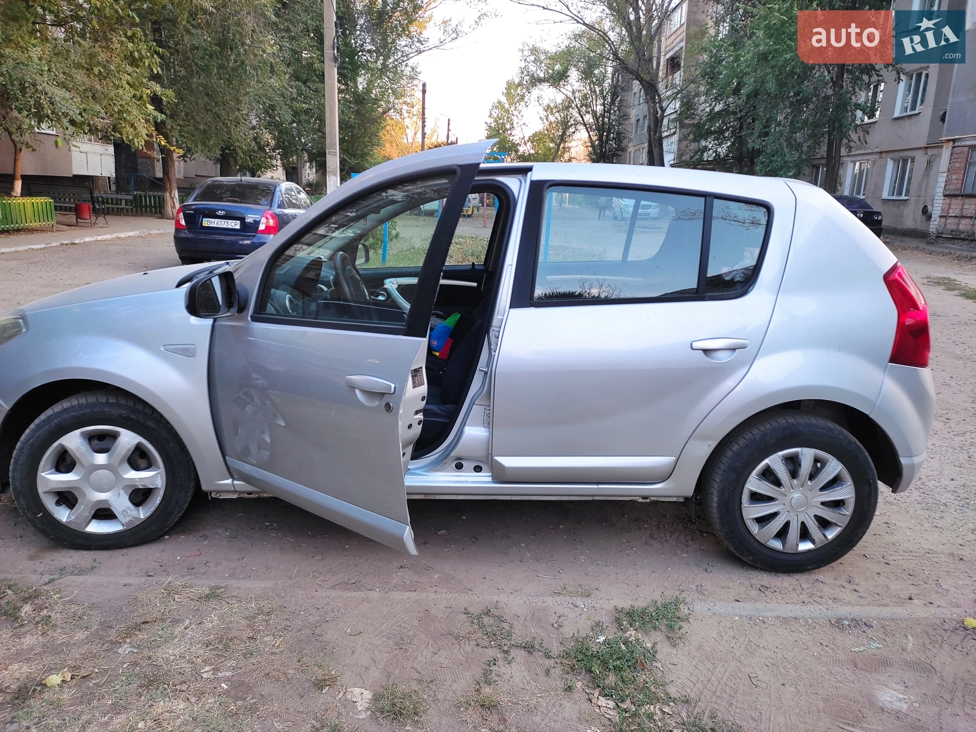 2010 Dacia Sandero - мініатюра 2