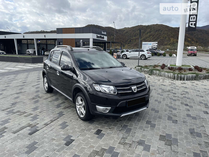 Хэтчбек Dacia Sandero 2016 в Хусте фото Хэтчбек Dacia Sandero 2016 в Хусте