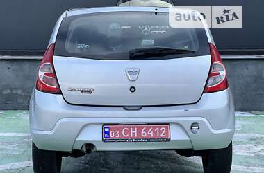 Хетчбек Dacia Sandero 2010 в Луцьку