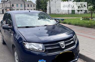 Хэтчбек Dacia Sandero 2017 в Переяславе
