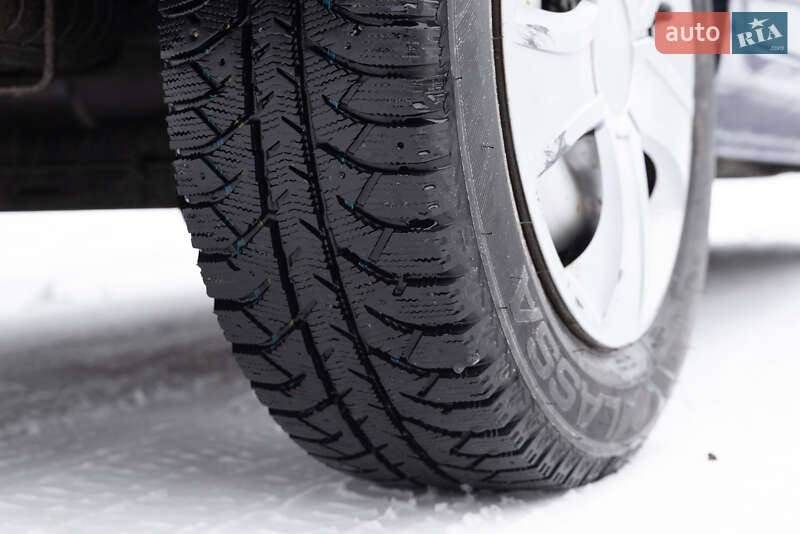 Хэтчбек Dacia Sandero 2009 в Сумах