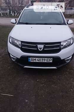 Хэтчбек Dacia Sandero 2014 в Любаре