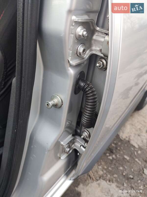 Хэтчбек Dacia Sandero 2009 в Гадяче фото 24 Хэтчбек Dacia Sandero 2009 в Гадяче