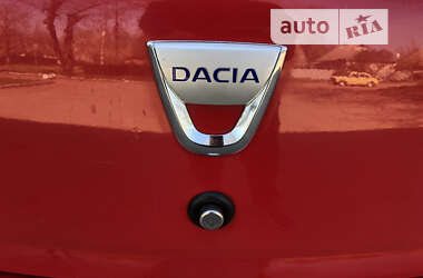 Хэтчбек Dacia Sandero 2009 в Умани