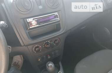 Хэтчбек Dacia Sandero 2014 в Хусте