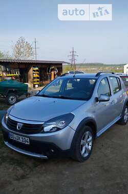 Хэтчбек Dacia Sandero 2010 в Виннице