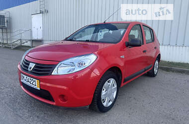 Хэтчбек Dacia Sandero 2010 в Кременчуге