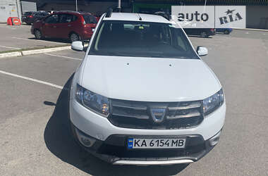 Хэтчбек Dacia Sandero 2015 в Киеве