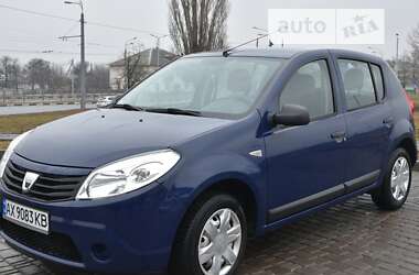 Хэтчбек Dacia Sandero 2009 в Харькове