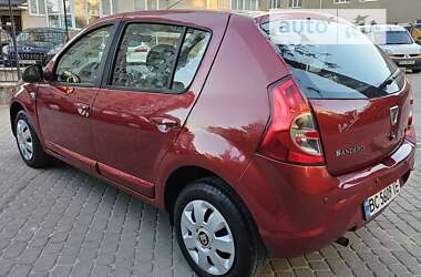 Хэтчбек Dacia Sandero 2012 в Тернополе