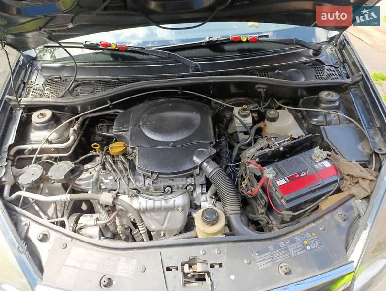 Хетчбек Dacia Sandero 2010 в Дубні