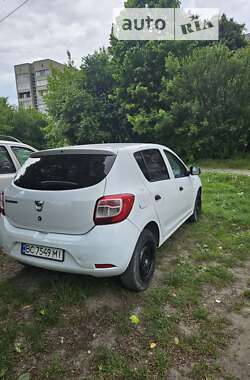 Хэтчбек Dacia Sandero 2013 в Львове