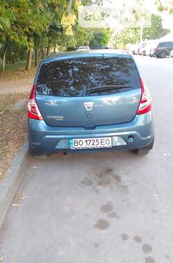 Хэтчбек Dacia Sandero 2008 в Тернополе