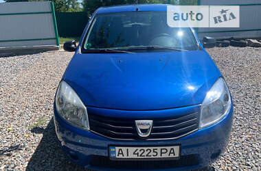 Хэтчбек Dacia Sandero 2009 в Белой Церкви