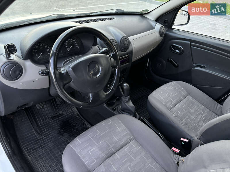 Хетчбек Dacia Sandero 2009 в Хмельницькому