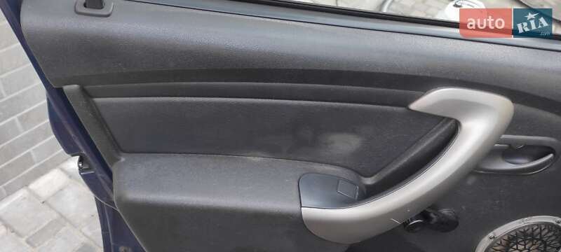 Хетчбек Dacia Sandero 2010 в Ірпені