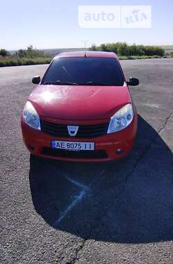 Хетчбек Dacia Sandero 2009 в Дніпрі