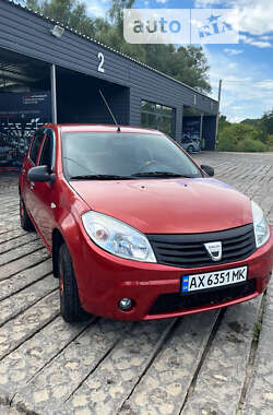 Хэтчбек Dacia Sandero 2008 в Люботине