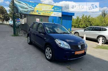 Хетчбек Dacia Sandero 2009 в Сумах