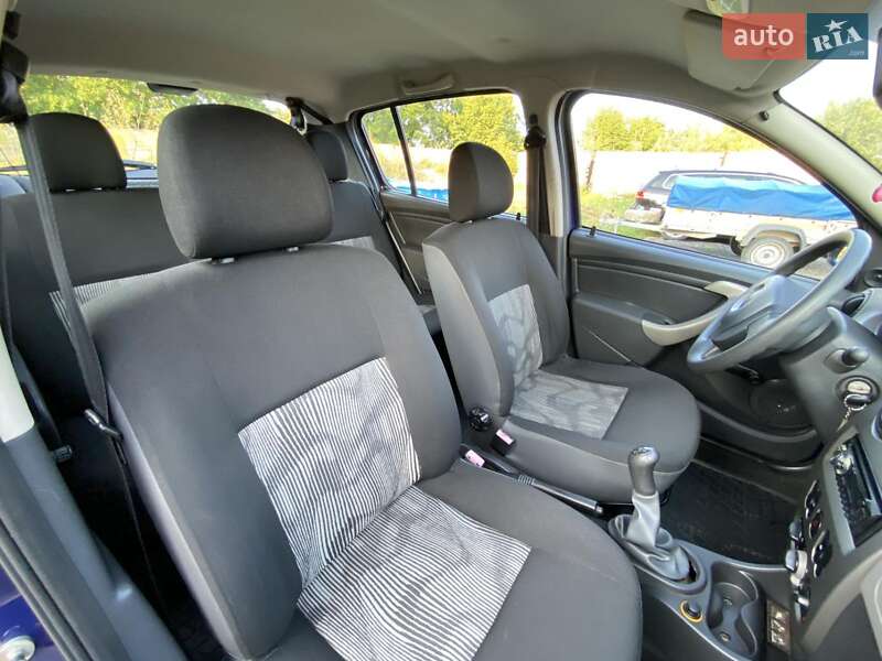 Хэтчбек Dacia Sandero 2009 в Ковеле