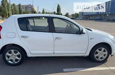 Хетчбек Dacia Sandero 2009 в Кременчуці