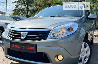 Хетчбек Dacia Sandero 2009 в Сумах