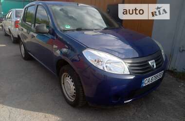 Хэтчбек Dacia Sandero 2009 в Черкассах