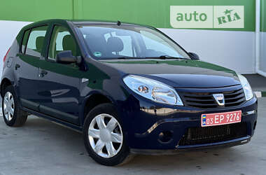 Хетчбек Dacia Sandero 2010 в Олександрії