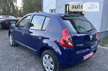 Хетчбек Dacia Sandero 2008 в Маневичах