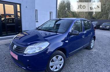 Хетчбек Dacia Sandero 2008 в Маневичах