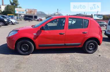 Хэтчбек Dacia Sandero 2009 в Черкассах