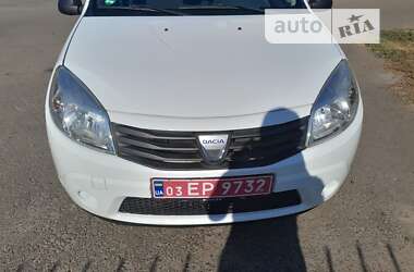 Хетчбек Dacia Sandero 2009 в Конотопі