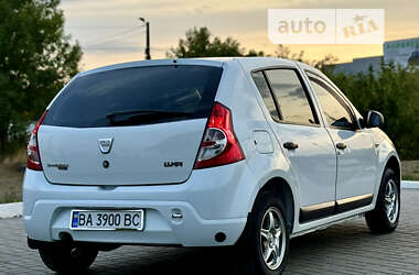 Хетчбек Dacia Sandero 2008 в Кропивницькому